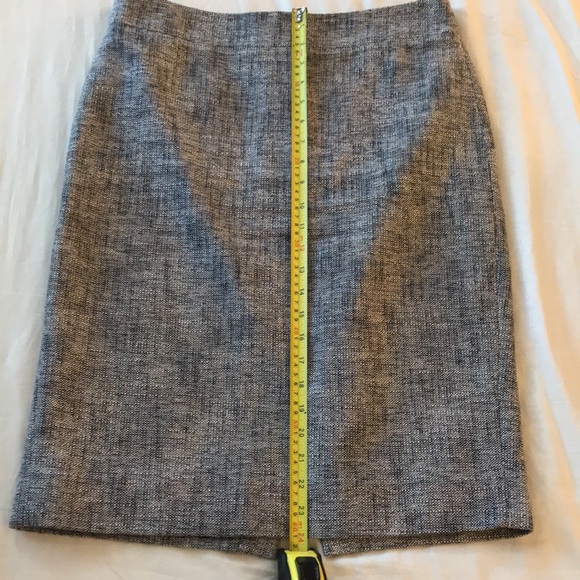 BOGO - J. Crew grey lined pencil skirt - Picture 3 of 11